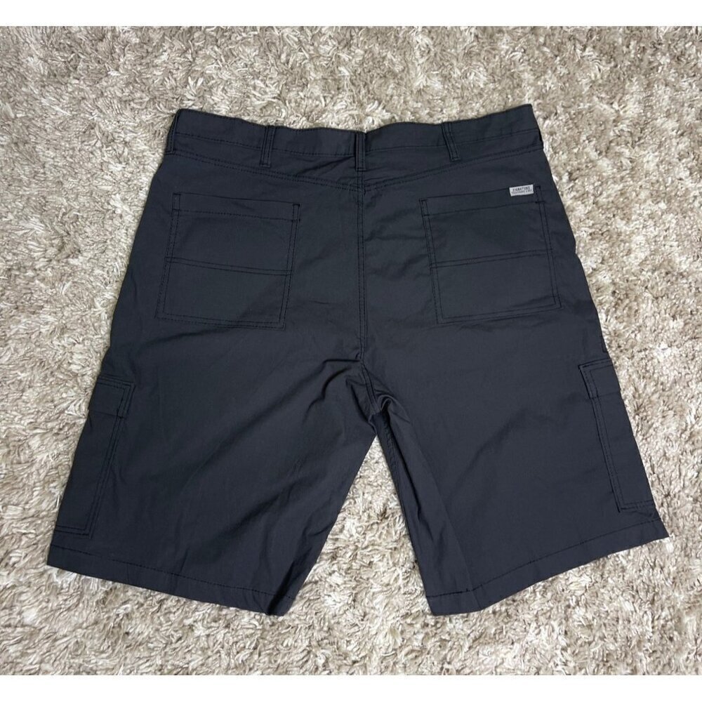 Signature Mens Levi Strauss Grey Cargo Shorts NEW 42W #0569 - Picture 1 of 15